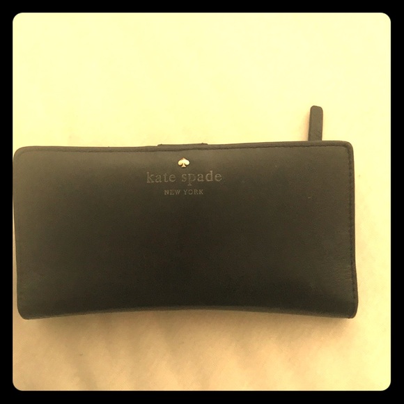 Kate Spade wallet - Picture 1 of 1